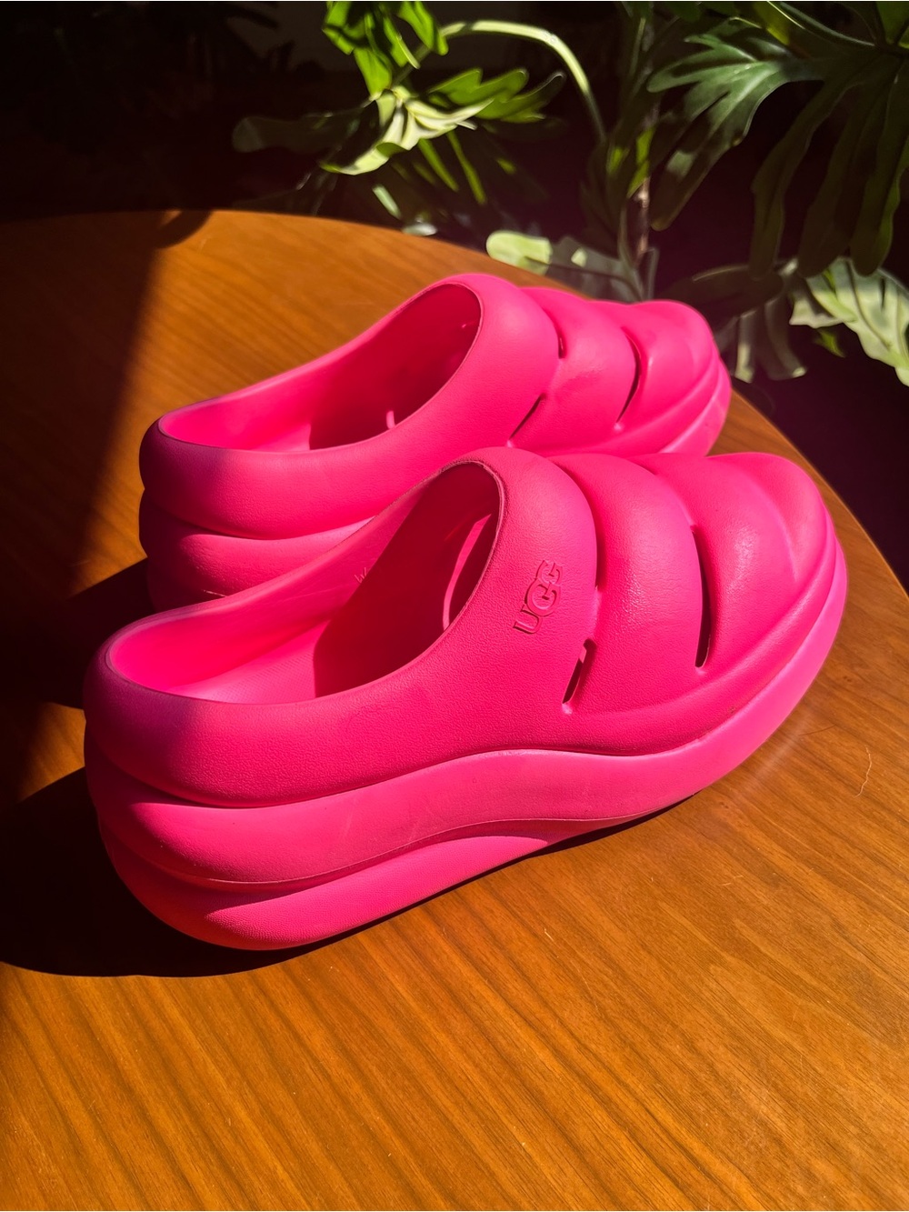 UGG Hot Pink Platform Sandals — Worn Once — Like New 🌸